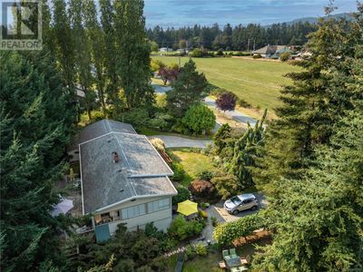 1925 Hovey Rd, House other with 5 bedrooms, 2 bathrooms and 8 parking in Saanichton BC | Image 2