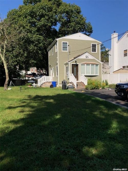 175 Richmond Blvd, Ronkonkoma, NY, 11779-3664 | Card Image