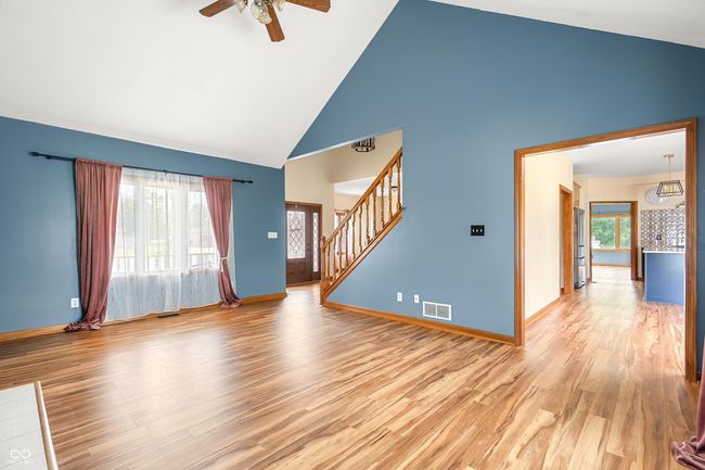 Living Room | Image 10