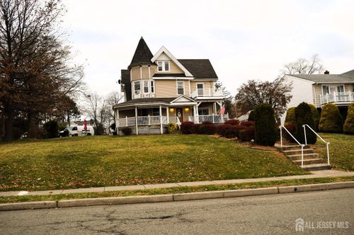 apt-3-472 Cliff Rd, Sewaren, NJ, 07077-1400 | Card Image