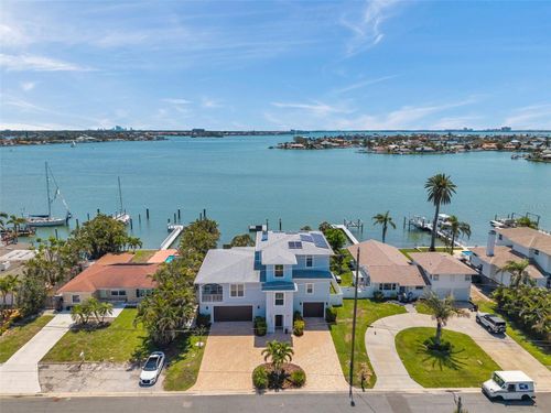 7115 Bay St, ST PETE BEACH, FL, 33706-1926 | Card Image