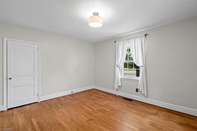 1600 W Lake Dr, House other with 2 bedrooms, 1 bathrooms and null parking in Greensboro NC | Image 27