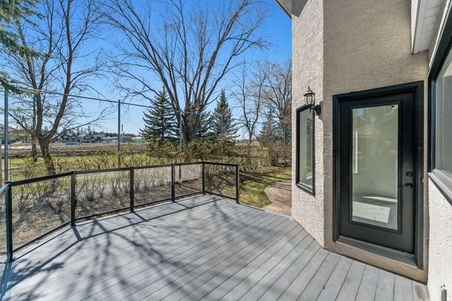 919 Shawnee Dr Sw, House other with 5 bedrooms, 4 bathrooms and 4 parking in Calgary AB | Image 42