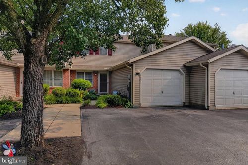 3620 Pleasant Valley Rd, YORK, PA, 17406-7066 | Card Image