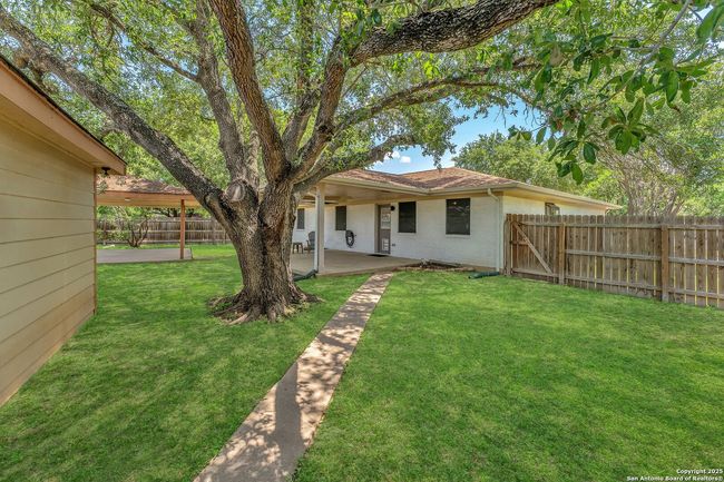 139 Navajo Cir, House other with 3 bedrooms, 1 bathrooms and null parking in Cibolo TX | Image 35