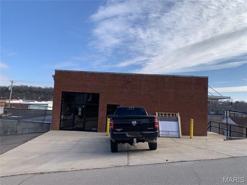 116 Easton St, De Soto, MO, 63020-1706 | Card Image