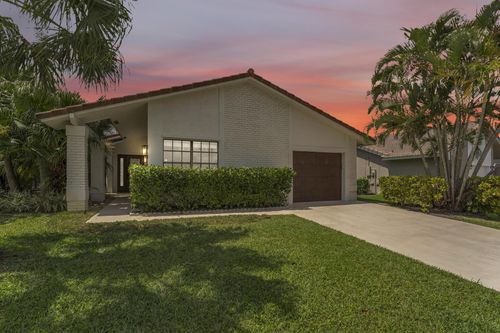 10084 Camelback Ln, Boca Raton, FL, 33498-4713 | Card Image