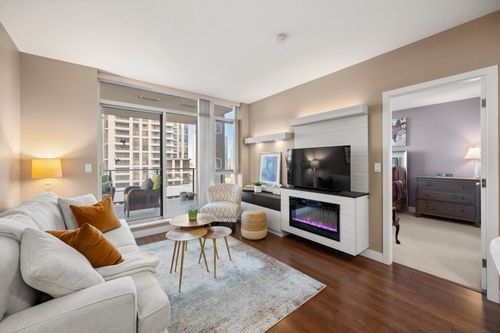 2006-2077 Rosser Avenue, Burnaby, BC, V5C0G6 | Card Image