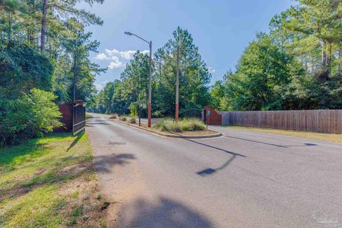 7047 Hidden Forest Trl, Pace, FL, 32571-8101 | Card Image