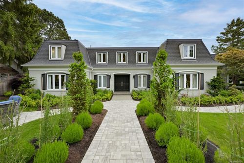 3705 Devon Rd, Oak Bay, BC, V8R6C8 | Card Image