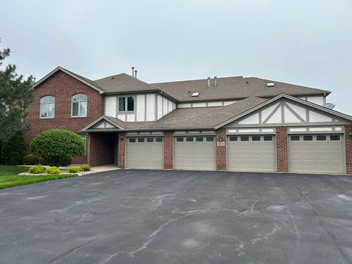unit-3-6220 Misty Pines Dr, Tinley Park, IL, 60477-5435 | Card Image