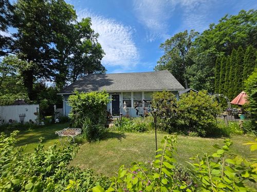 55 French Dr, Palmer, MA, 01069-9717 | Card Image