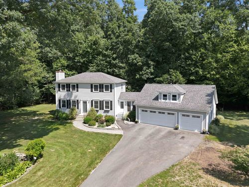 12 Meadow Ln, Salem, NH, 03079-2414 | Card Image