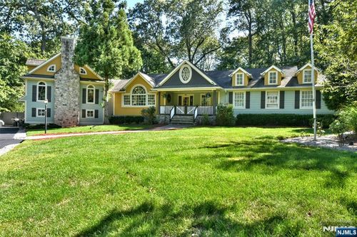 50 Elizabeth Ter, Upper Saddle River, NJ, 07458-2432 | Card Image