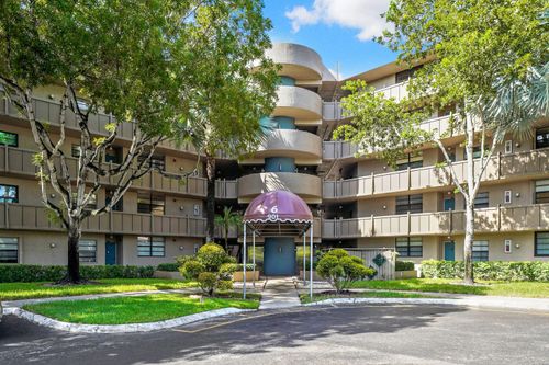 207-901 Colony Point Cir, Pembroke Pines, FL, 33026-2910 | Card Image