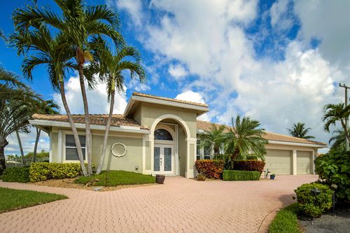 9525 Cross Creek Dr, Boynton Beach, FL, 33436-2928 | Card Image