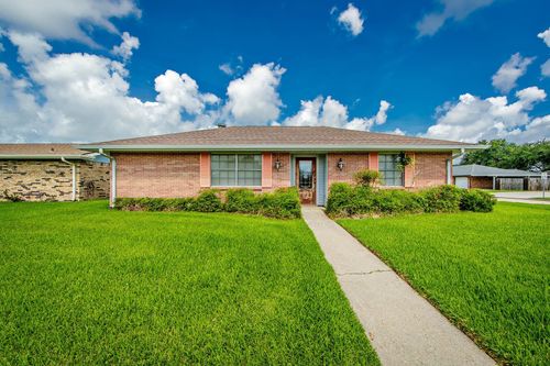 600 Oaklawn Dr, Houma, LA, 70363-7038 | Card Image