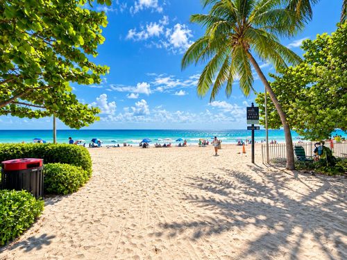 301-19370 Collins Ave, Sunny Isles Beach, FL, 33160-2240 | Card Image