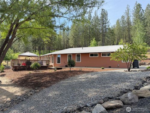 32765 Rays Pl N, Davenport, WA, 99122-5009 | Card Image