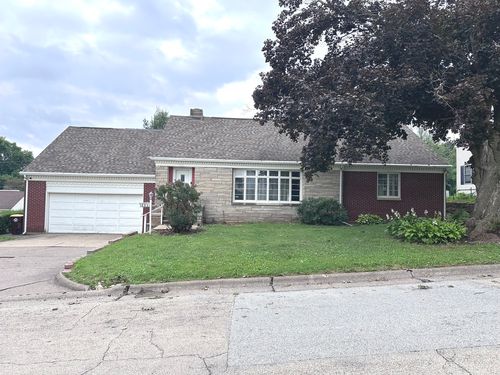 503 4th Street, Maquoketa, IA, 52060 | Card Image