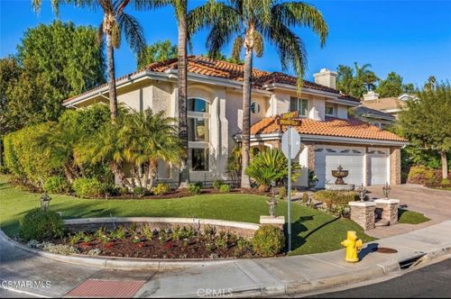 2001 Brookfield Dr, Thousand Oaks, CA, 91362-4670 | Card Image