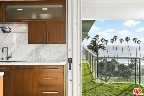 unit-8c-535 Ocean Ave, Santa Monica, CA, 90402-2646 | Card Image