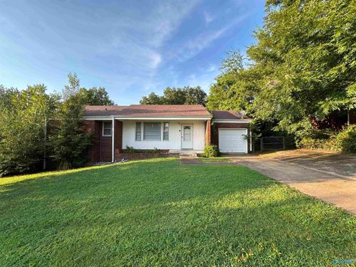 2220 Sullivan Rd Nw, Huntsville, AL, 35810-2356 | Card Image