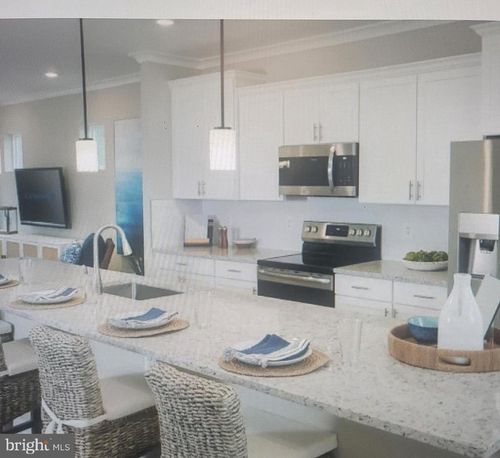 7557 Dundee Rd, WINDSOR MILL, MD, 21244-1877 | Card Image