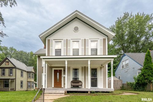 1711 Grand Ave, Davenport, IA, 52803-4309 | Card Image