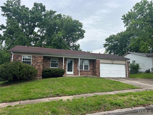 12834 Fox Haven Drive, Florissant, MO, 63033 | Card Image