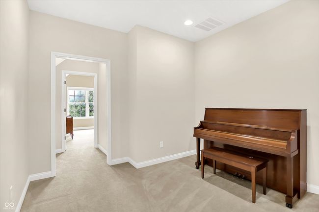 6691 Beekman Pl, Condo with 3 bedrooms, 3 bathrooms and null parking in Zionsville IN | Image 31