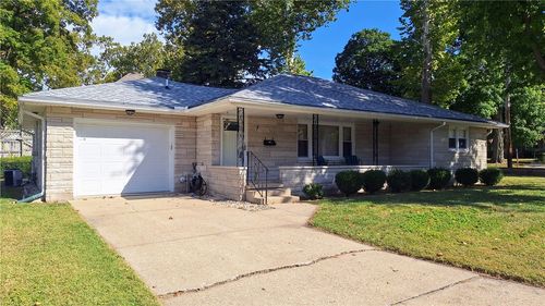 7 Woodhall Pl, Paris, IL, 61944-1853 | Card Image