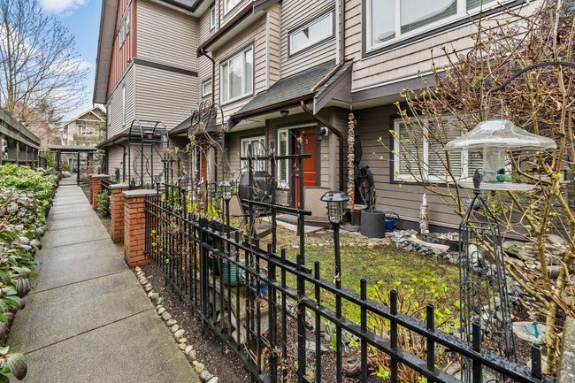 3 - 22386 Sharpe Avenue, Townhouse with 3 bedrooms, 2 bathrooms and 2 parking in Richmond BC | Image 3