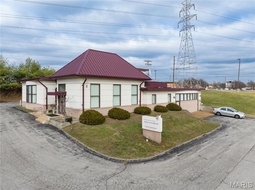 357 N Woods Mill Road, Chesterfield, MO, 63017 | Card Image