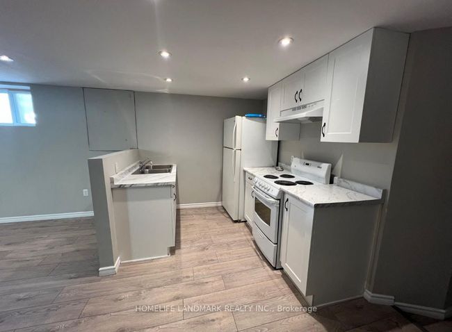 47 Martimas Ave, House other with 5 bedrooms, 2 bathrooms and 2 parking in Hamilton ON | Image 4