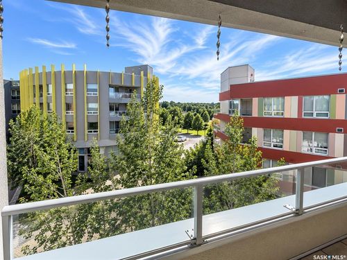 331-404 Av C S, Saskatoon, SK, S7M5M9 | Card Image