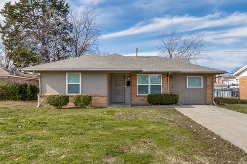 739 Royal Crest Dr, Mesquite, TX, 75149-3448 | Card Image