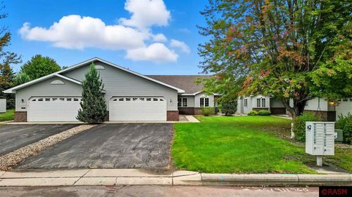 107 Raven Ct, Mankato, MN, 56001-8431 | Card Image