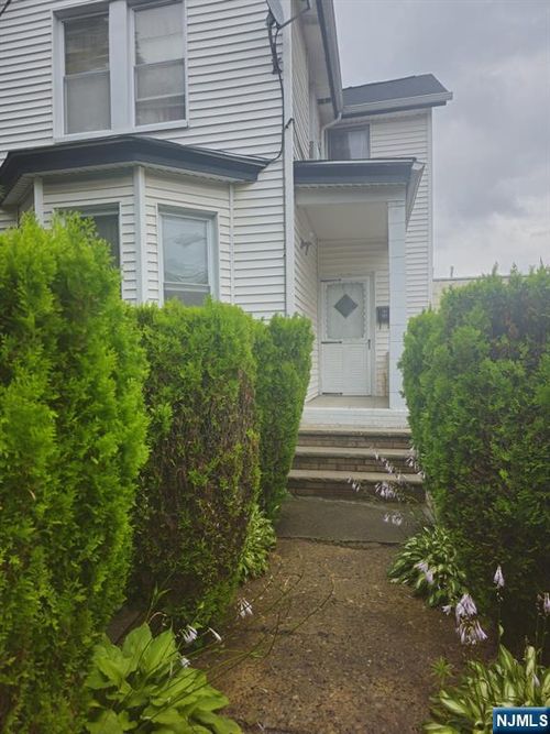 785 Highland Ave, Newark, NJ, 07104-2407 | Card Image