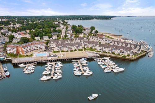 apt-21-117 Water St, Beverly, MA, 01915-5062 | Card Image