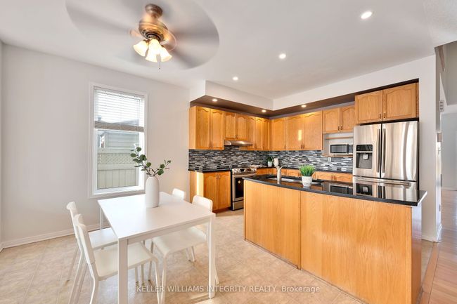 147 Millgreen Cres, House other with 8 bedrooms, 8 bathrooms and 4 parking in Gloucester ON | Image 9