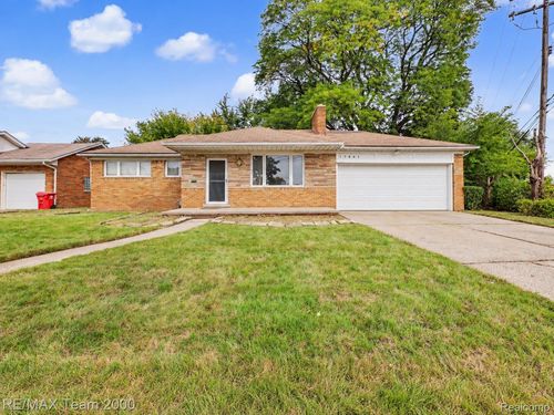 17641 Ego Ave, Eastpointe, MI, 48021-3171 | Card Image