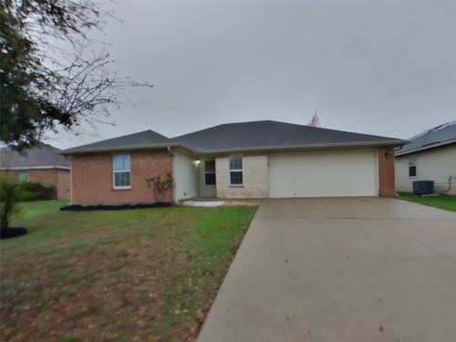 104 Druse Ln, Jarrell, TX, 76537-1722 | Card Image