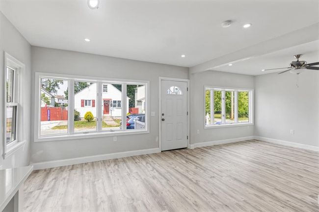 34 Stowe Ave, House other with 2 bedrooms, 1 bathrooms and 4 parking in Riverside RI | Image 7