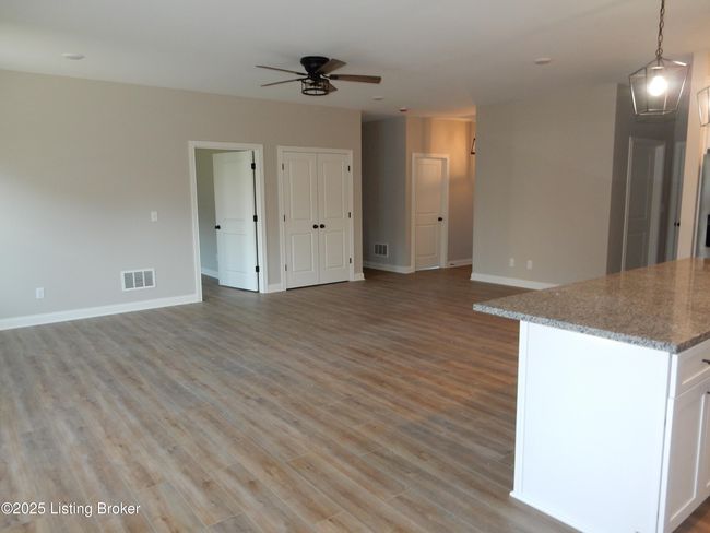 195 Bullitt Creek Dr, Condo with 2 bedrooms, 2 bathrooms and null parking in Shepherdsville KY | Image 9