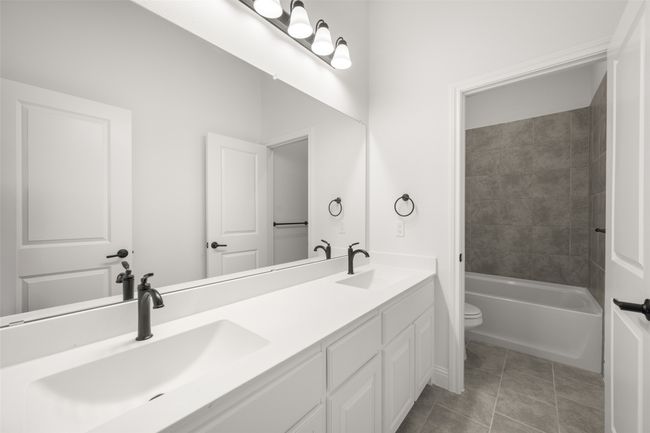 314 Bowrider Ln, House other with 4 bedrooms, 2 bathrooms and null parking in Granbury TX | Image 20