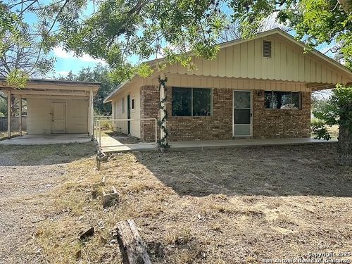 1201 Florida St, Pleasanton, TX, 78064-2519 | Card Image