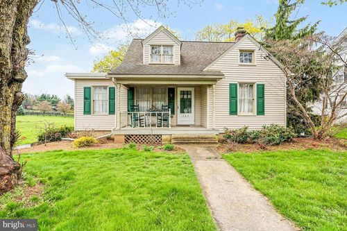 489 Bachmanville Rd, HERSHEY, PA, 17033-9312 | Card Image