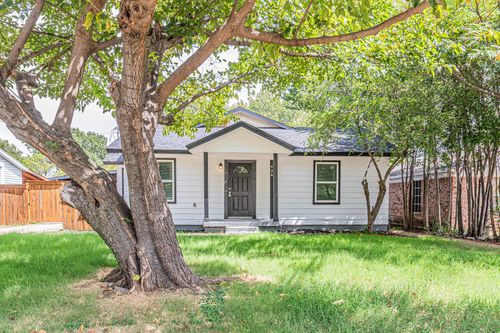 426 Ne 29th St, Grand Prairie, TX, 75050-4306 | Card Image