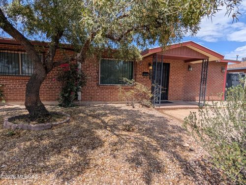 2721 E 20th St, Tucson, AZ, 85716-5746 | Card Image